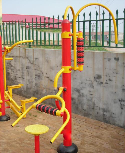 公园室外健身器材-广州室外健身器材-益泰体育现货 室外健身器材使用